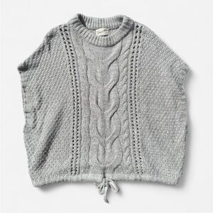 Universal Thread Light Gray Cable Knit Sweater